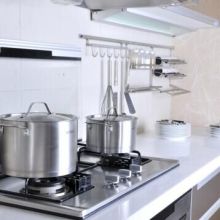 佛山市三水大橋五金制品廠 專業五金加工與化妝品批發服務